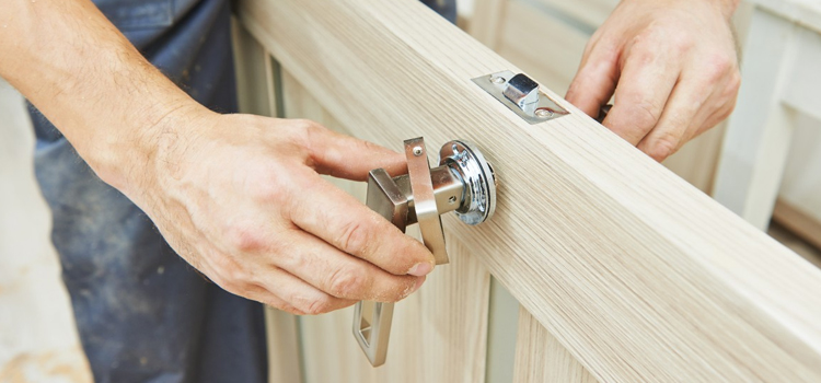 interior door repair Apple Valley